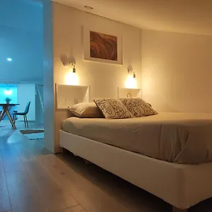 Wood Essence - Cozy Balcony Coímbra